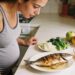 Alimentos que devem ser evitados durante a gravidez por riscos à saúde