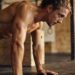 Esse exercício simples trabalha braços, pernas e abdômen, acelera o metabolismo e seca gordura rápido