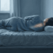A melhor posição para dormir se você tem dor no pescoço