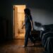 Levantar para urinar à noite: quando é normal, quando não é e quais truques realmente funcionam