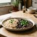 Se você consumir feijão com arroz integral, formará uma proteína completa e manterá sua energia por mais horas