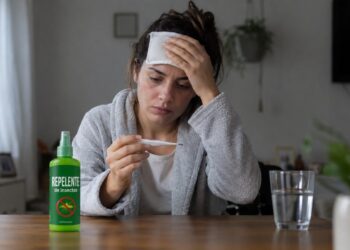 Febre, dor de cabeça e dores no corpo podem fazer o Oropouche parecer dengue no início.