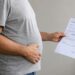 Barriga inchada persistente pode ser um alerta para investigar gordura no fígado e fibrose avançada.