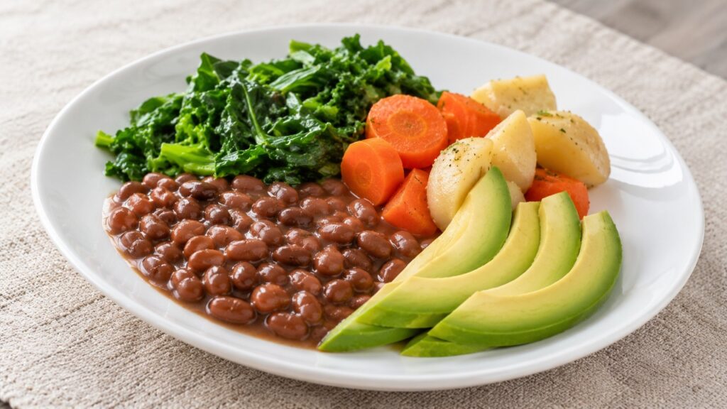 Variar as fontes naturais de potássio ao longo do dia pode ser mais útil do que depender de um único alimento.