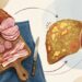 Quais são os efeitos do consumo de linguiça, presunto, e outras carnes processadas em pessoas com doença hepática gordurosa?