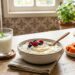 Iogurte e alimentos fermentados: a revisão recente que analisou sintomas gastrointestinais
