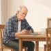 A solidão frequente pode afetar a saúde física, mental e a qualidade de vida.
