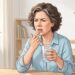 Boca seca frequente pode indicar alterações na saliva, remédios ou diabetes.