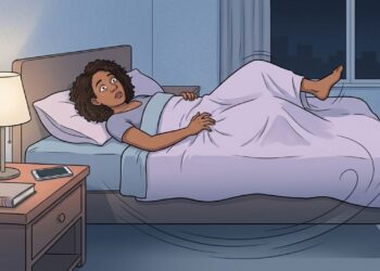 O corpo dá um tranco e parece cair bem na hora de dormir? Esse sobressalto tem uma explicação