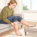 Pernas doloridas, volumosas e com hematomas frequentes podem apresentar um padrão compatível com lipedema.