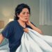 Fogachos da menopausa podem causar calor intenso e suor noturno que interrompem o sono.
