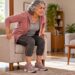 Caminhar diariamente traz benefícios à saúde, mas exercícios de fortalecimento também são importantes para preservar a força muscular.