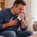 A tosse com catarro persistente pode indicar inflamação das vias respiratórias e merece investigação quando permanece por várias semanas.